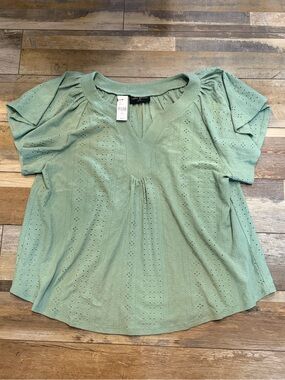 Lane Bryant Green Eyelet Flutter Sleeve Blouse NWT 18/20